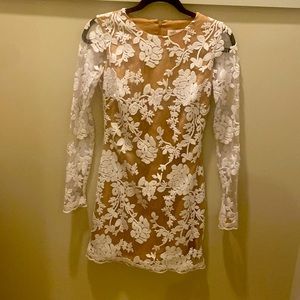 XS Dress the Population Women's Grace Long Sleeve Sequin Lace Mini Dress